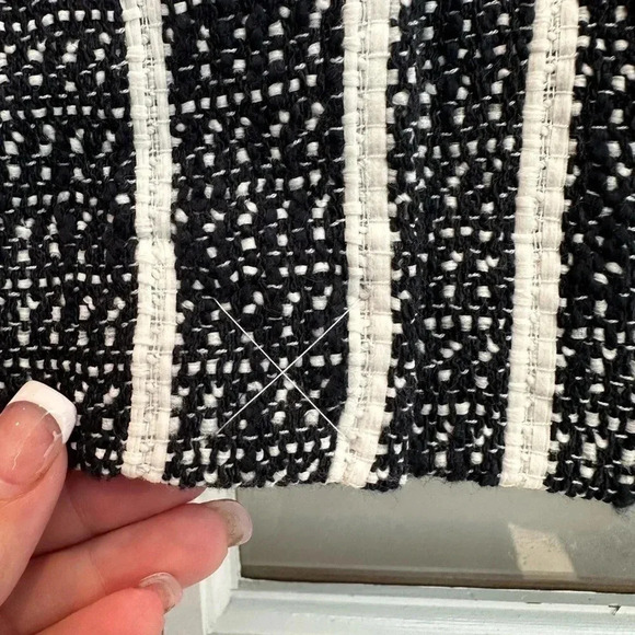 Ann Taylor Dark Navy White Tweed Vertical Stripe Pencil Skirt Size 12 Large NWT - Picture 7 of 11